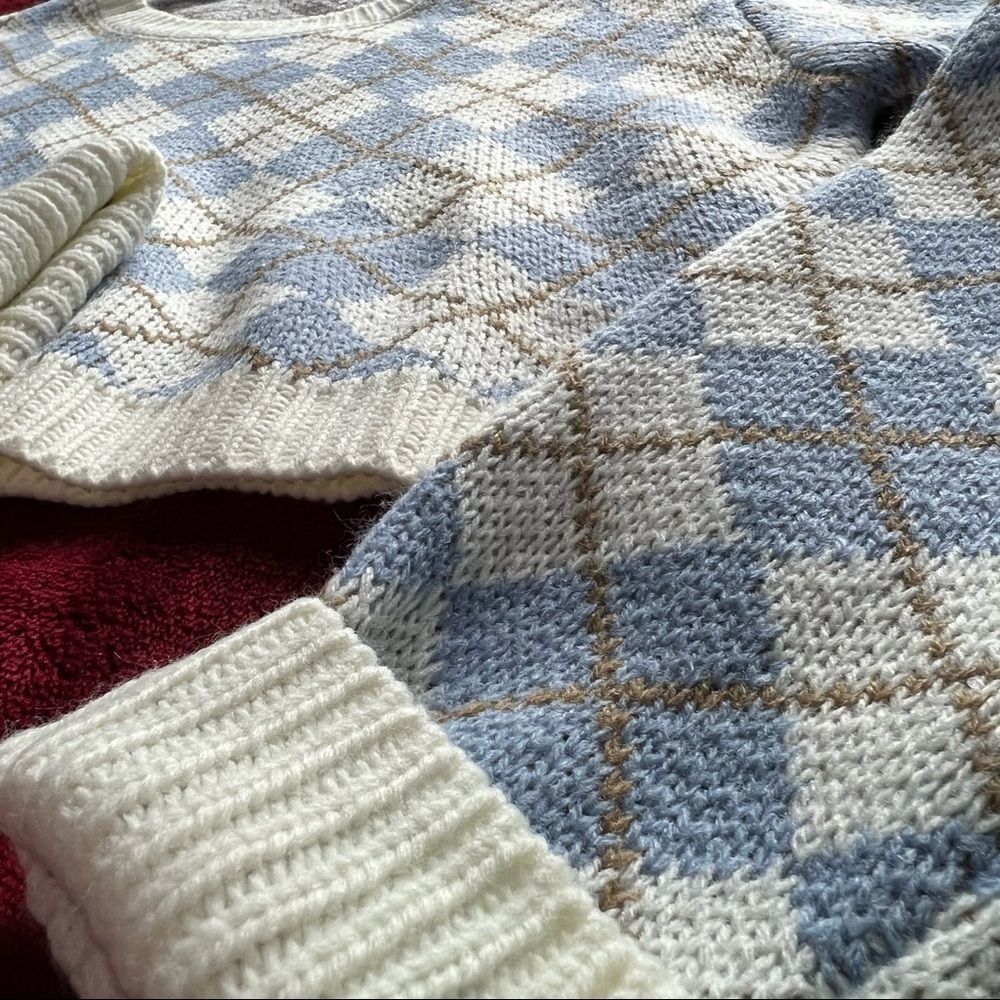 Pattern crop sweater  - Picture 6 of 9